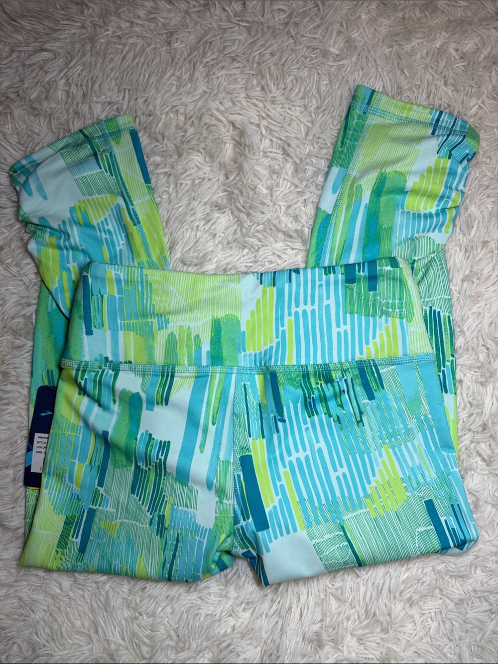 Brooks Women’s Size XS Green & Aqua Abstract Print Capri Leggings - Picture 4 of 7